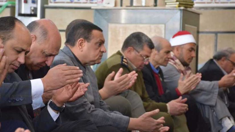 محافظ البحيرة يفتتح