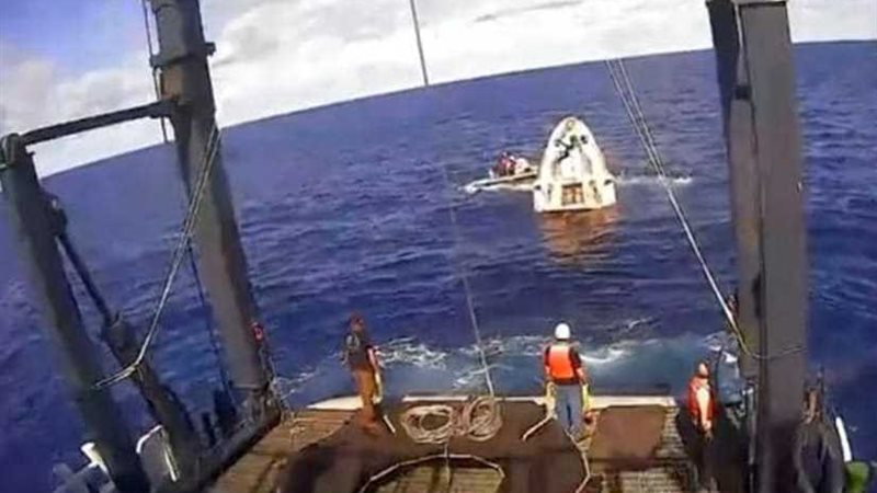 كبسولة سبيس إكس تعود