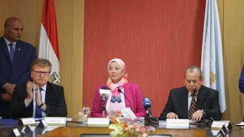 وزيرة البيئة تؤكد