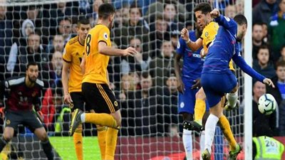 «هازارد» يُعادل رقم «صلاح» وينصّب نفسه أسطورة تشيلسي الجديد