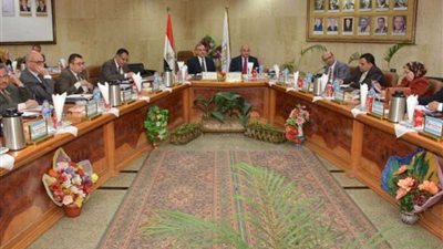 مجلس جامعة أسيوط يوافق على تعيين 30 مدرسًا جديدًا بكلياته
