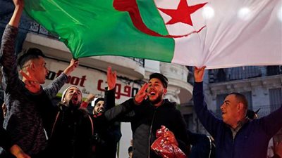 رد فعل الشارع الجزائري على قرارات بوتفليقة 