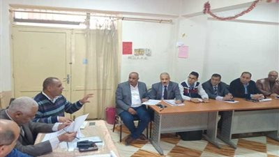 تعليم أسيوط يناقش مقترح مواعيد امتحانات الفصل الدراسي الثاني.. صور