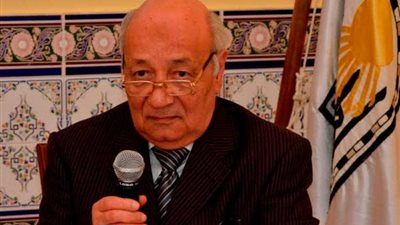 مركز بجامعة أسيوط يُعلن عن فتح باب الحجز للاشتراك في دورة تعليم اللغة الروسية