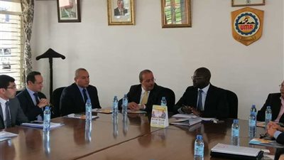 افتتاح منتدى الأعمال 