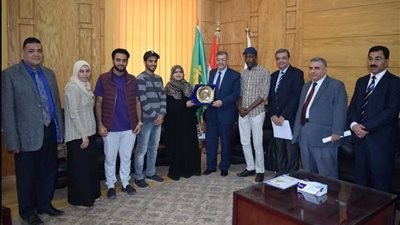 خلال استقباله الملحق الثقافي العماني.. رئيس جامعة بنها: كافة التسهيلات للطلبة الوافدين