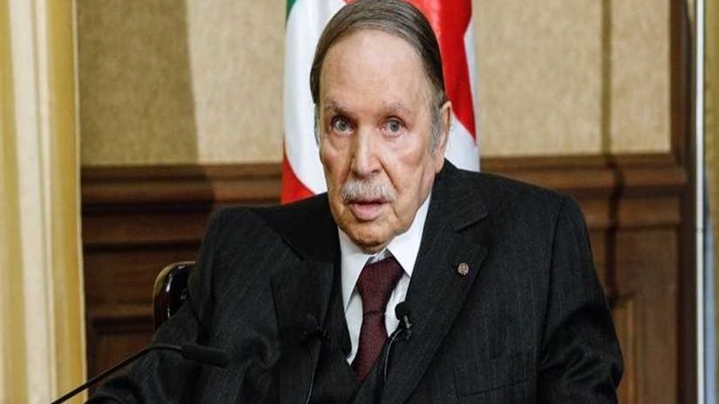 بوتفليقة يعلن تأجيل