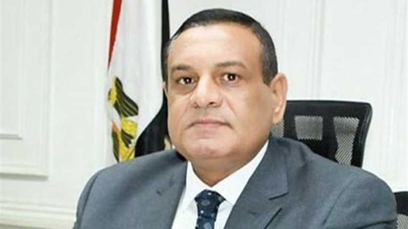 محافظ البحيرة : توقيع