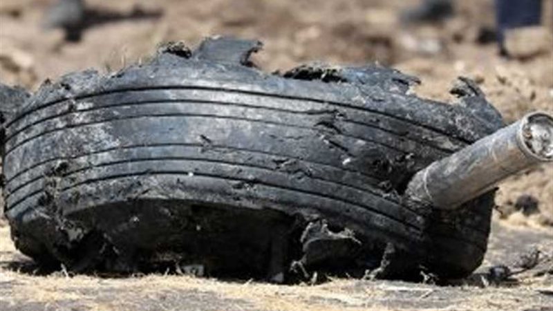 فريق من خبراء الطيران