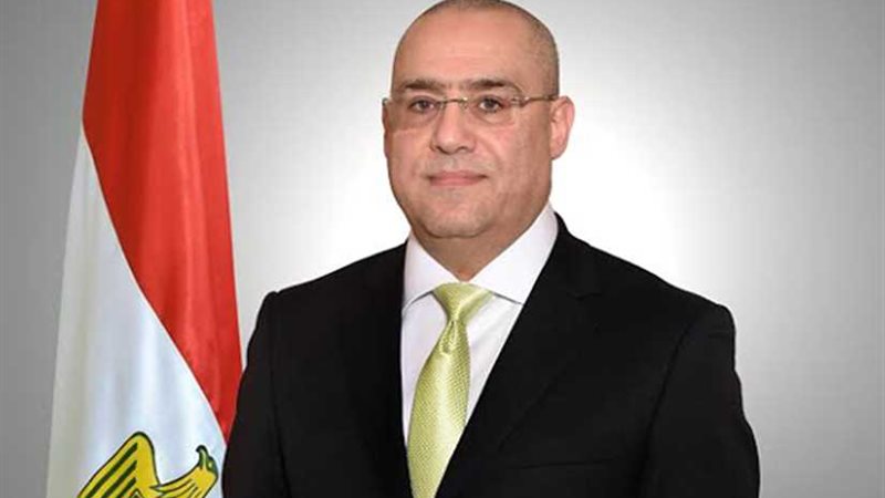 بدء تسليم قطع أراضي