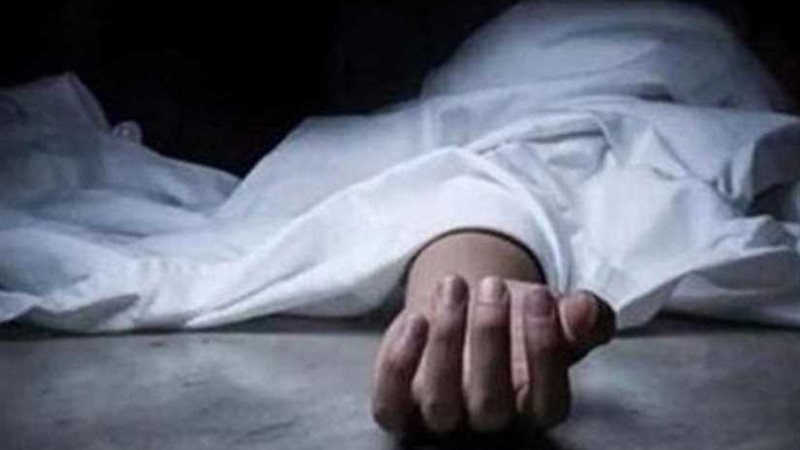 انتحار فتاة في ظروف