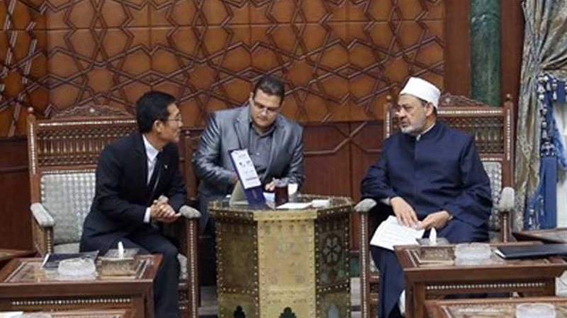 سفير تايلاند يشكرالأزهر..