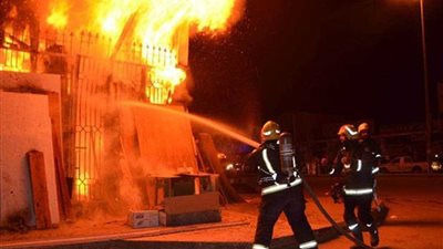 السيطرة على حريق شب في مخزن كرتون بالخانكة‎