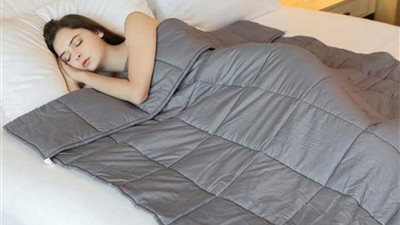 بطانية تعالج الاكتئاب والقلق وتساعد على الاسترخاء فى النوم (صور)