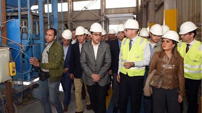 رئيس الوزراء يتابع أعمال المطورين الصناعيين بالمنطقة الاقتصادية لقناة السويس بالعين السخنة