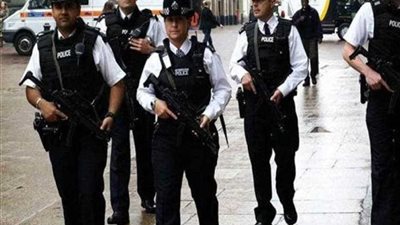 الشرطة البريطانية تجري دوريات لتأمين المساجد في البلاد عقب حادث نيوزيلندا