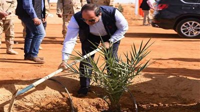 موجز الرابعة.. الرئيسي السيسي يتفقد مزرعة على مساحة 60ألف فدان بتوشكى ..ومصر تدين الهجوم على مسجدى نيوزيلندا