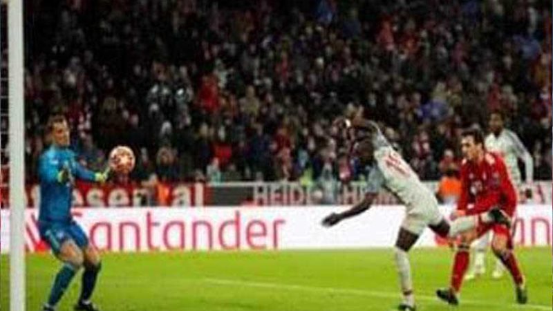 بأسيست «صلاح».. رأسية