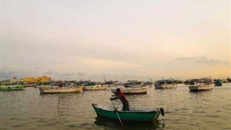 توقف حركة الصيد ببحيرة