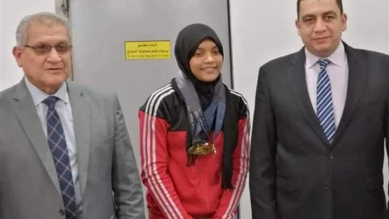 الدكتور عمرو حداد