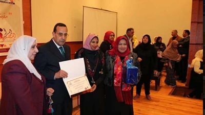 محافظ شمال سيناء يشارك في احتفالية 