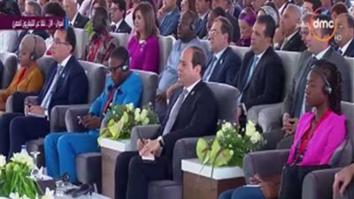 الرئيس السيسي يشهد فعاليات الجلسة النقاشية 