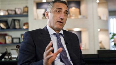 طارق عامر: جولة الرئيس السيسي في جناح القطاع المصرفي حافز قوي للبنوك