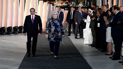 الرئيس وقرينتة يشاركان في حفل ختام ملتقى الشباب العربي والأفريقي بأسوان