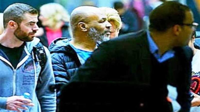 الملاكم العالمي السابق