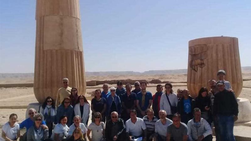 سياح 7 دول يزورون