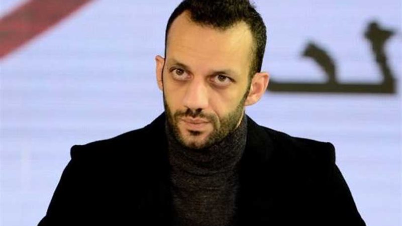 مكافأة بالدولار للاعبي