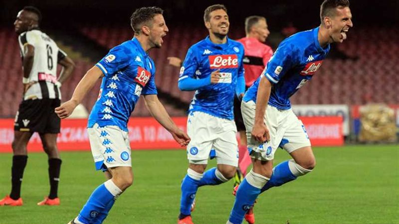 نابولي يفوز على أودينيزي