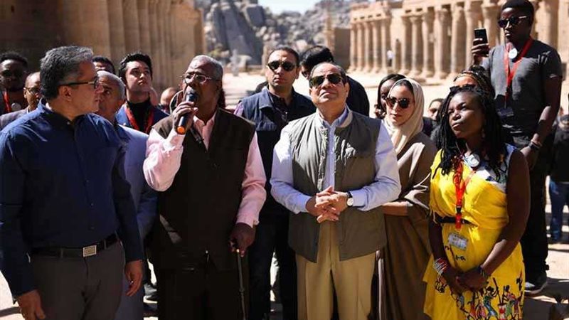 الرئيس السيسي والشباب