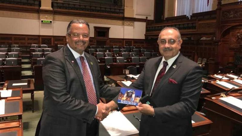 شريف فخرى يطالب برلمانات