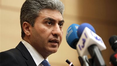 مؤتمر صحفي لوزير الطيران ظهرا لكشف ملابسات الطائرة المفقودة