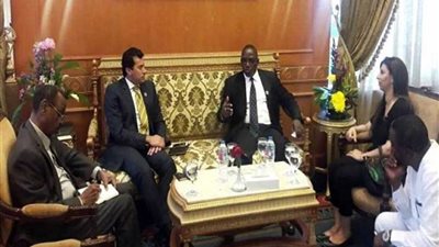 وزير الرياضة يتفق مع عدد من وزراء الشباب الأفارقة على تفعيل العلاقات الثنائية