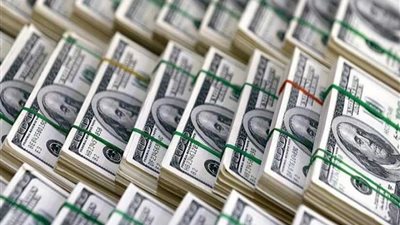 الدولار يواصل الانهيار أمام الجنيه ويفقد 5 قروش