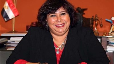 وزيرة الثقافة تشكل لجنة لمعاينة تمثال الفلاحة المصرية بالحوامدية