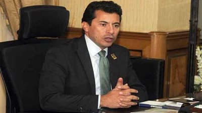 وزير الشباب يستمع للتحديات التي تواجه المديريات