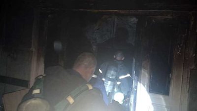 السيطرة على حريق شب في شقة سكنية بحي غرب أسيوط.. (صور)