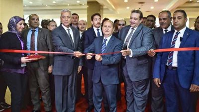 وزير التجارة يفتتح الدورة الـ 52 لمعرض القاهرة الدولي