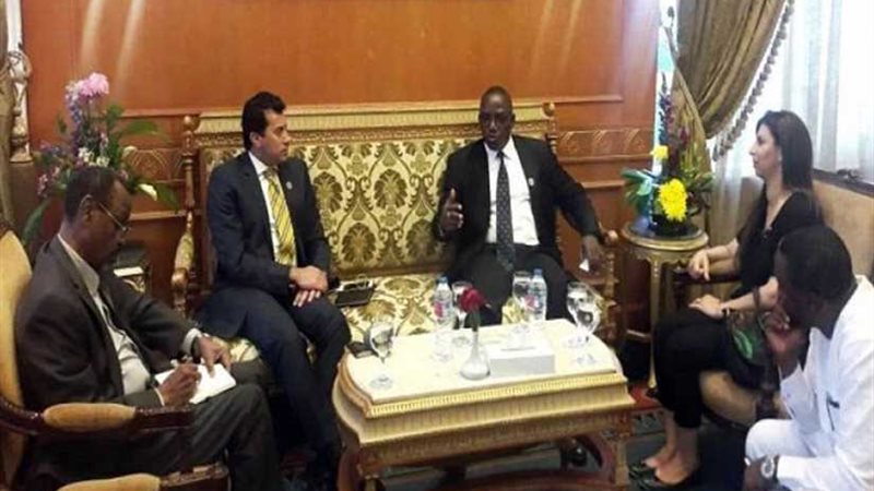 وزير الرياضة يتفق