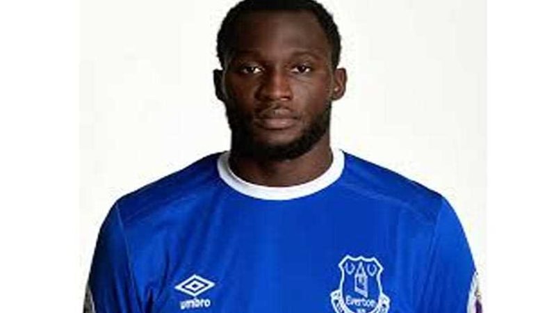 اصابة لوكاكو تثير