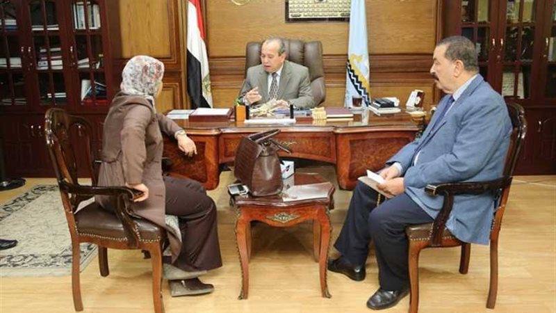 محافظ كفرالشيخ يبحث