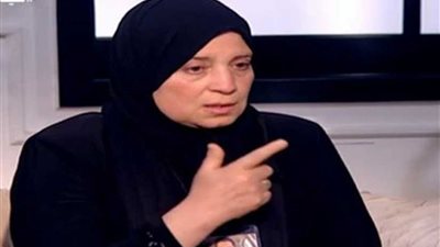 عندما تبكي الجنة.. دموع أم الشهيد في يوم عيدها