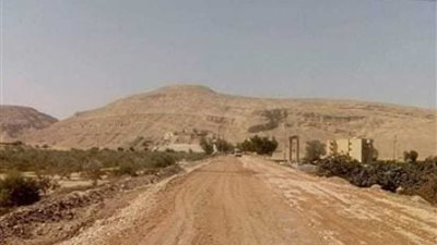 محافظ أسيوط: الانتهاء من تمهيد العديد من الطرق بمركز الغنايم استعدادًا لرصفها