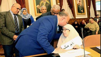 محافظة القاهرة تكرم 63 أمًا مثالية