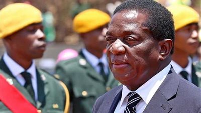 جيش زيمبابوي يستعين بالمروحيات لإيصال المساعدات للمناطق المتضررة من 