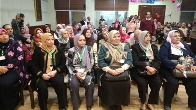 اللجنة النقابية للثقافة تكرم ١١ سيدة من العاملات بالوزارة