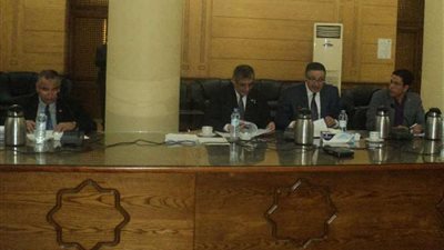 رئيس جامعة بنها يؤكد على تطويع البحث العلمي لخدمة المجتمع